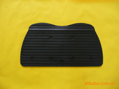 【批量銷售各種規(guī)格型號的運動器橡膠墊】價格,廠家,圖片,塑料零件,啟東市恒通橡膠制品廠-